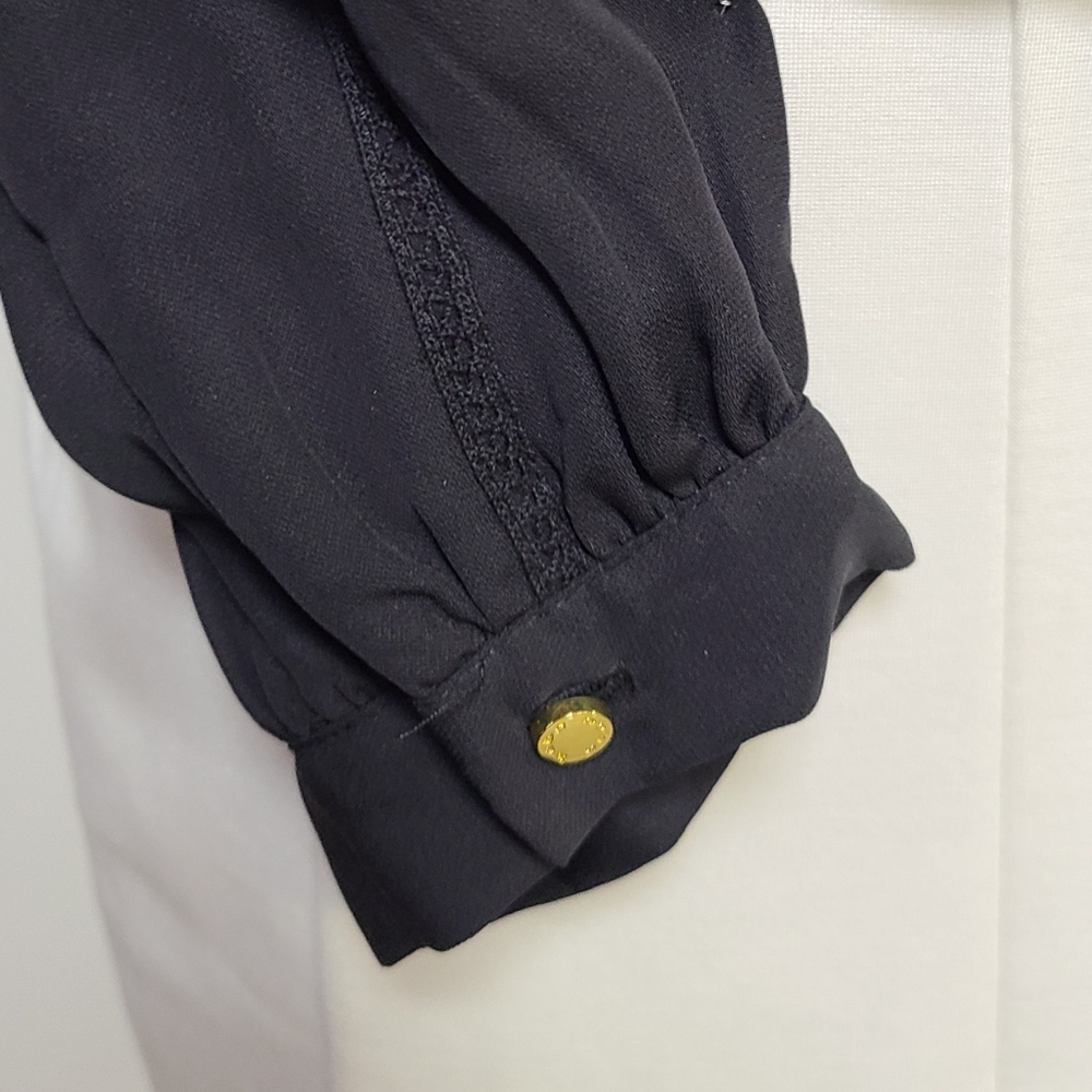 Silk blouse - Picture 8 of 9
